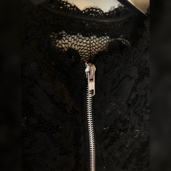 black dress - Picture 3 of 4